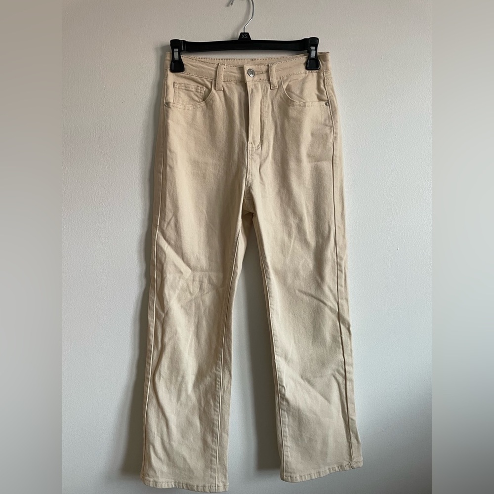 Shein/Dazy. Cream straight legged pants Size small/4.